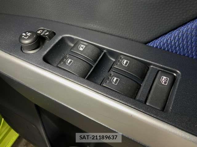 Toyota ROOMY 2018-03 8850538-15