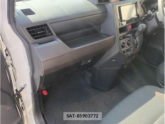 Toyota ROOMY 2021-08 8881911-15