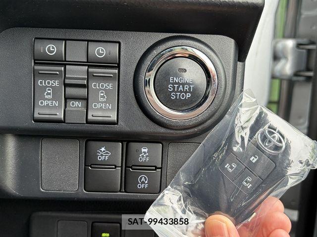 Toyota ROOMY 2021-03 8881900-3