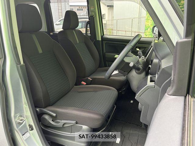 Toyota ROOMY 2021-03 8881900-6