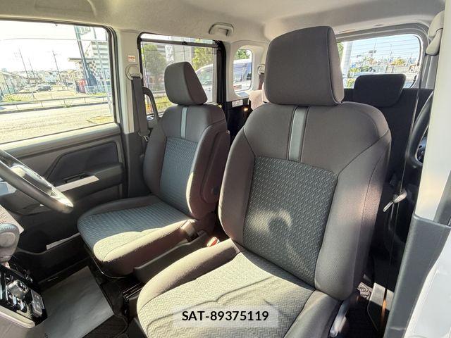 Toyota ROOMY 2022-10 8881888-19