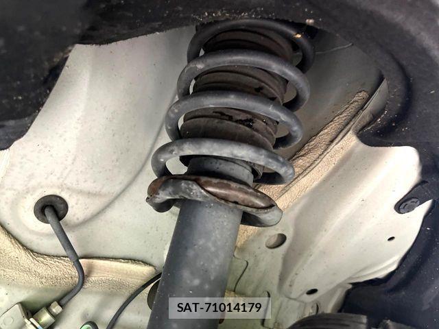 Toyota ROOMY 2021-07 8881905-19