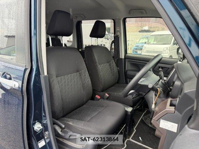 Toyota ROOMY 2019-12 8881904-3