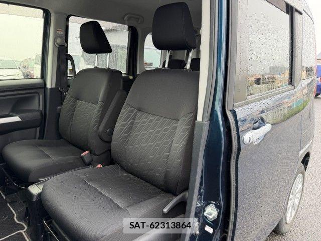 Toyota ROOMY 2019-12 8881904-5