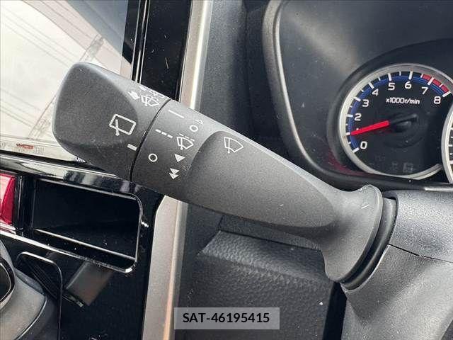 Toyota ROOMY 2022-03 8881902-28