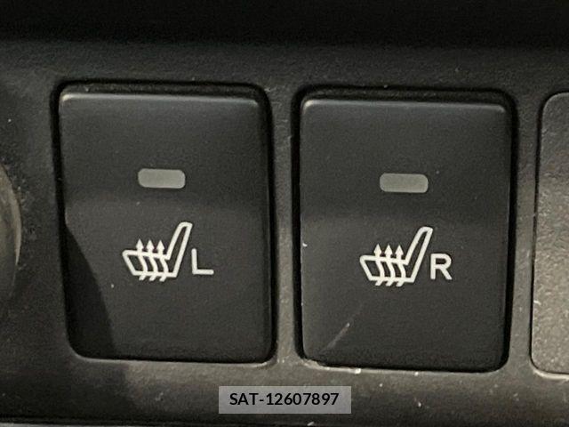 Toyota ROOMY 2021-06 8881893-6