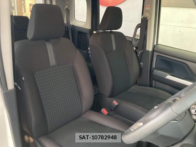 Toyota ROOMY 2023-12 8881884-16