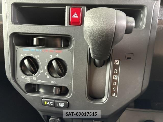 Toyota ROOMY 2024-01 8881899-28