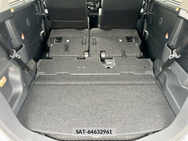 Toyota ROOMY 2023-09 8881891-16
