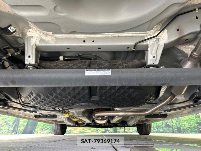 Toyota ROOMY 2021-09 8881906-18
