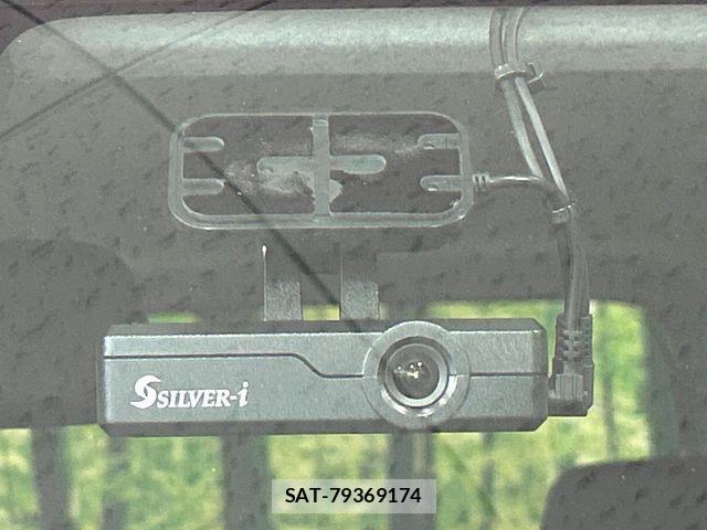 Toyota ROOMY 2021-09 8881906-6