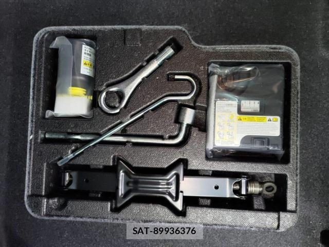 Toyota ROOMY 2024-06 8881883-27