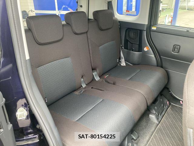 Toyota ROOMY 2022-04 8881903-13