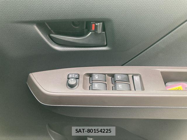 Toyota ROOMY 2022-04 8881903-24