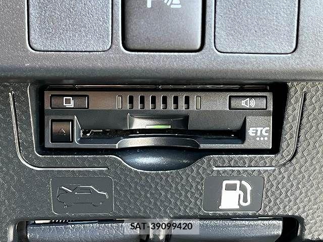 Toyota ROOMY 2021-10 8884263-16