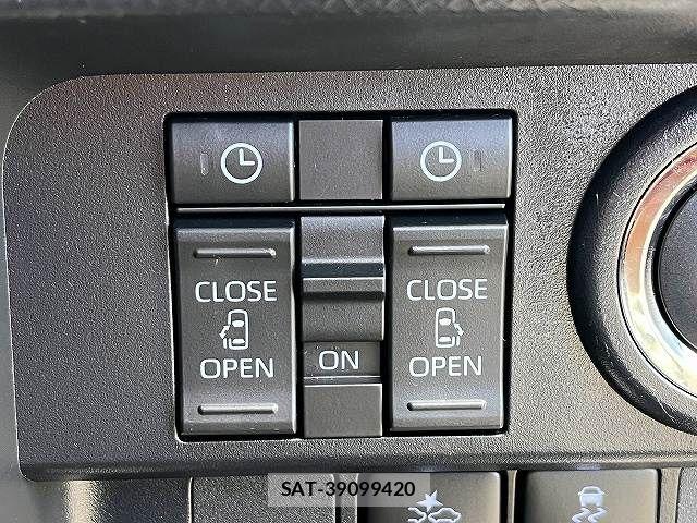 Toyota ROOMY 2021-10 8884263-22