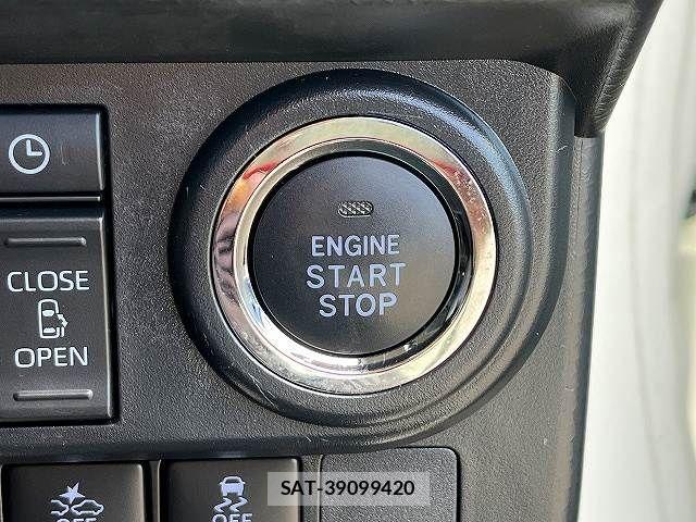 Toyota ROOMY 2021-10 8884263-23