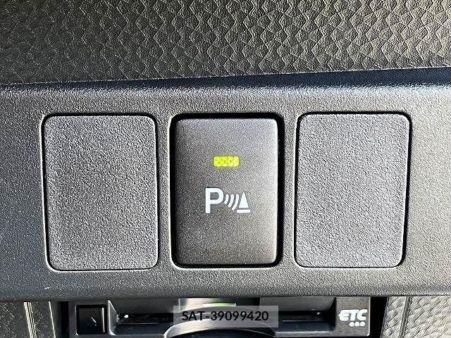Toyota ROOMY 2021-10 8884263-25