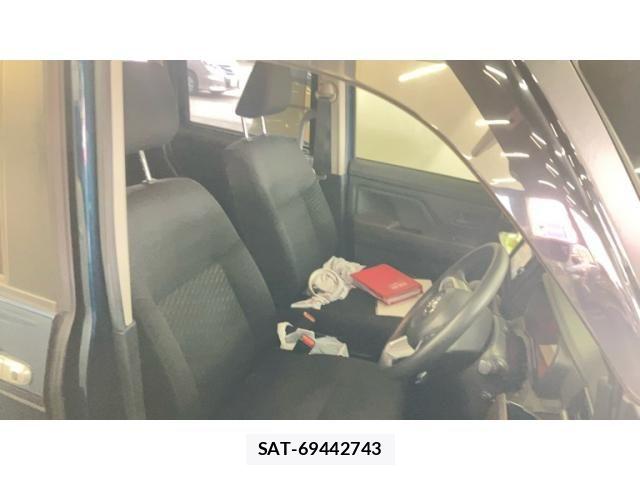 Toyota ROOMY 2018-03 8884270-11