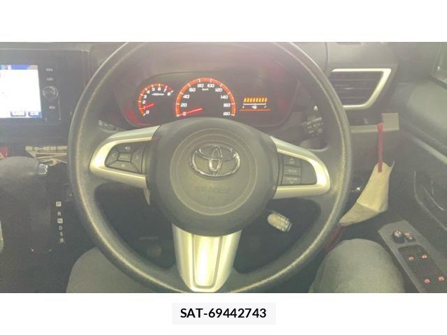 Toyota ROOMY 2018-03 8884270-18