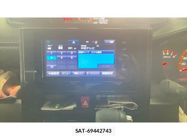 Toyota ROOMY 2018-03 8884270-21