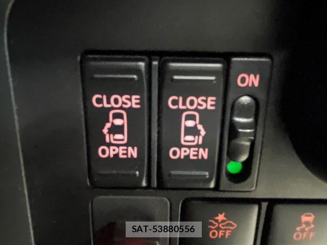 Toyota ROOMY 2017-05 8884268-5