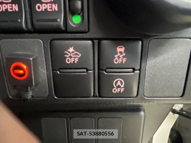 Toyota ROOMY 2017-05 8884268-6