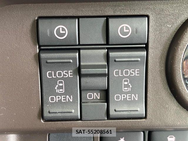 Toyota ROOMY 2023-04 8884267-5