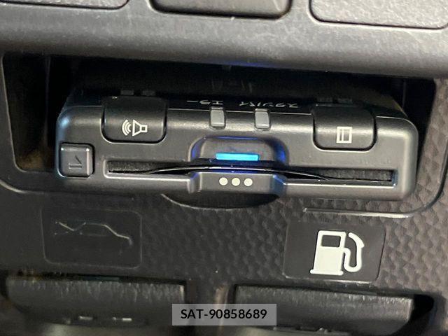 Toyota ROOMY 2021-12 8884264-6