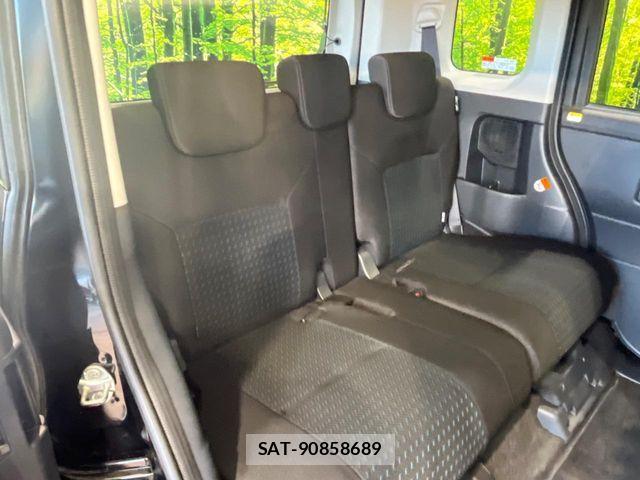 Toyota ROOMY 2021-12 8884264-8