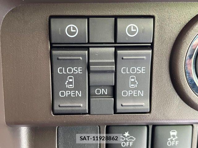 Toyota ROOMY 2024-10 8884266-6