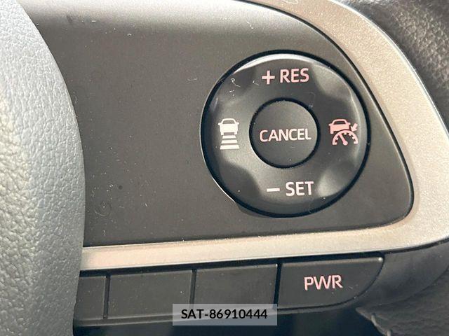 Toyota ROOMY 2023-11 8884261-4