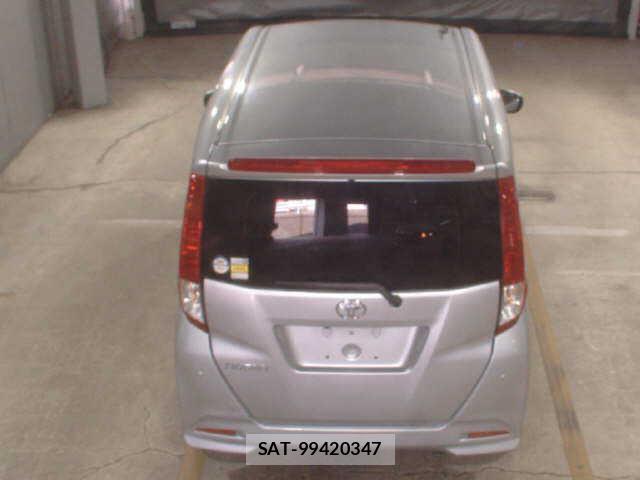 Toyota ROOMY 2021-07 8901858-2