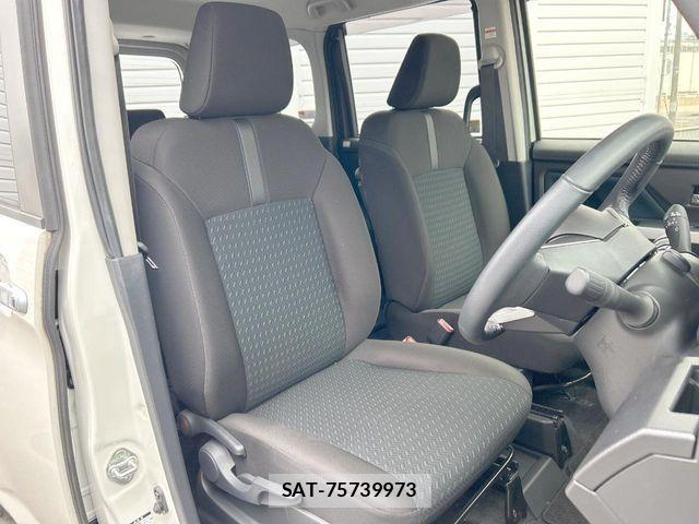 Toyota ROOMY 2021-03 4243343-13
