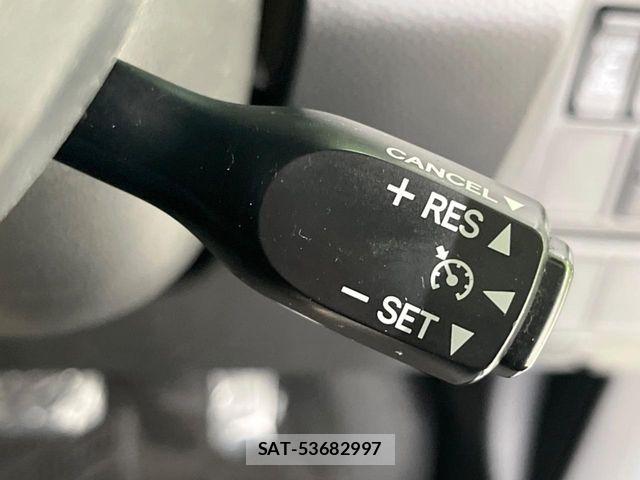 Toyota ROOMY 2017-04 6219103-6