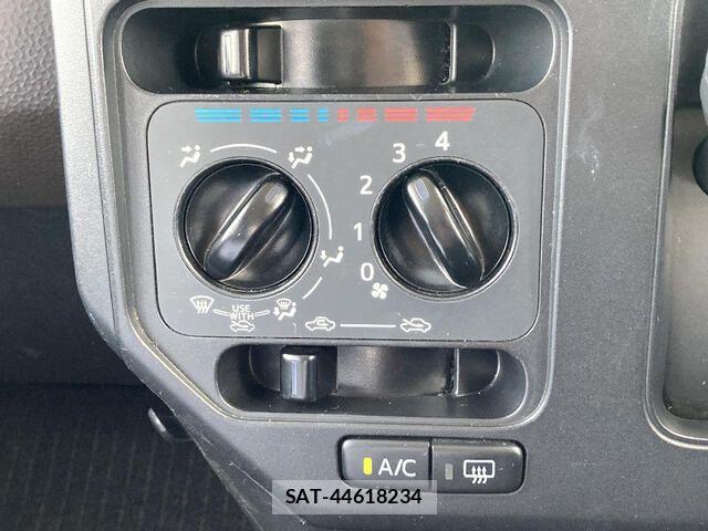 Toyota ROOMY 2021-02 6614509-9
