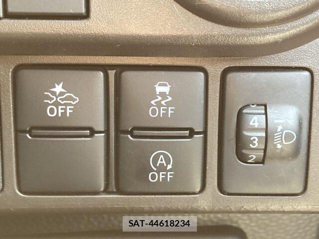 Toyota ROOMY 2021-02 6614509-12