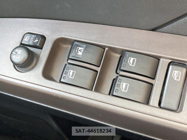 Toyota ROOMY 2021-02 6614509-14