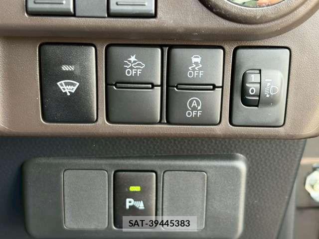 Toyota ROOMY 2021-03 6642379-3