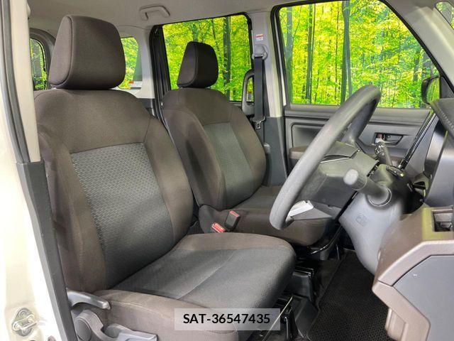 Toyota ROOMY 2022-03 6677808-7
