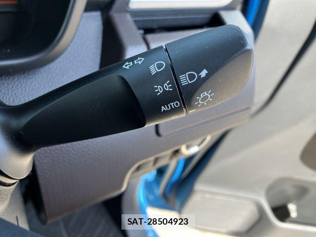 Toyota ROOMY 2017-10 6677810-15
