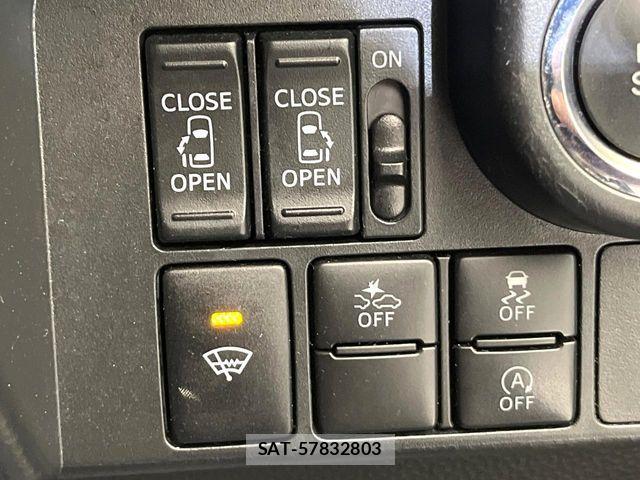 Toyota ROOMY 2018-07 6677809-5