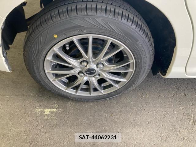 Toyota ROOMY 2018-02 6912142-8