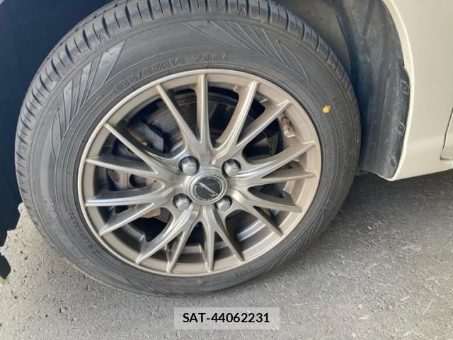 Toyota ROOMY 2018-02 6912142-10