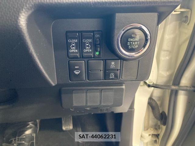 Toyota ROOMY 2018-02 6912142-15