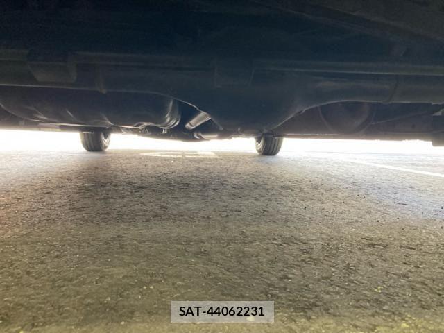 Toyota ROOMY 2018-02 6912142-6