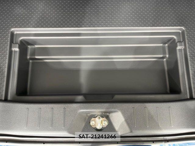 Toyota ROOMY 2023-08 6997829-12
