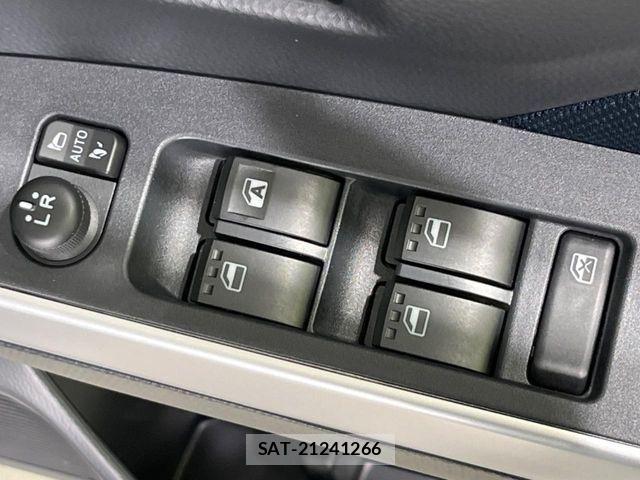 Toyota ROOMY 2023-08 6997829-14