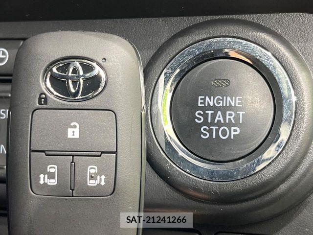 Toyota ROOMY 2023-08 6997829-15