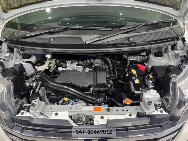 Toyota ROOMY 2025-04 7021426-17